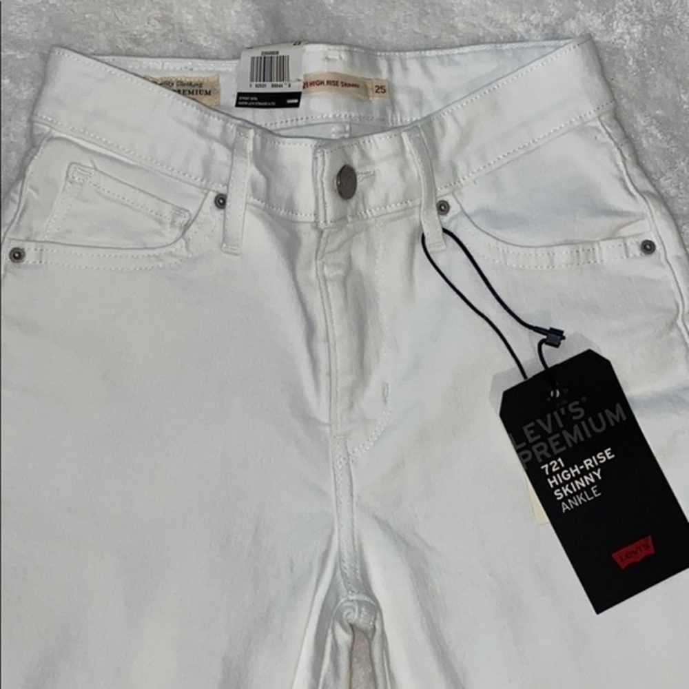 PREMIUM LEVIS 721 SKINNY